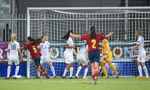 Eurocopa Sub-19 femenino. Rocío Gálvez celebra un gol ante Inglaterra