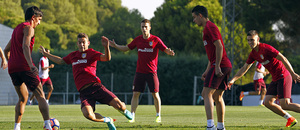 Temporada 16/17. Entrenamiento en la ciudad deportiva Wanda Atletico de Madrid. Jugadores realizan un rondo. 