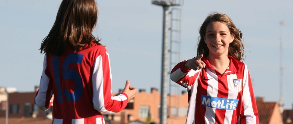 Temporada 2012-2013. Paula Tur celebra uno de los goles