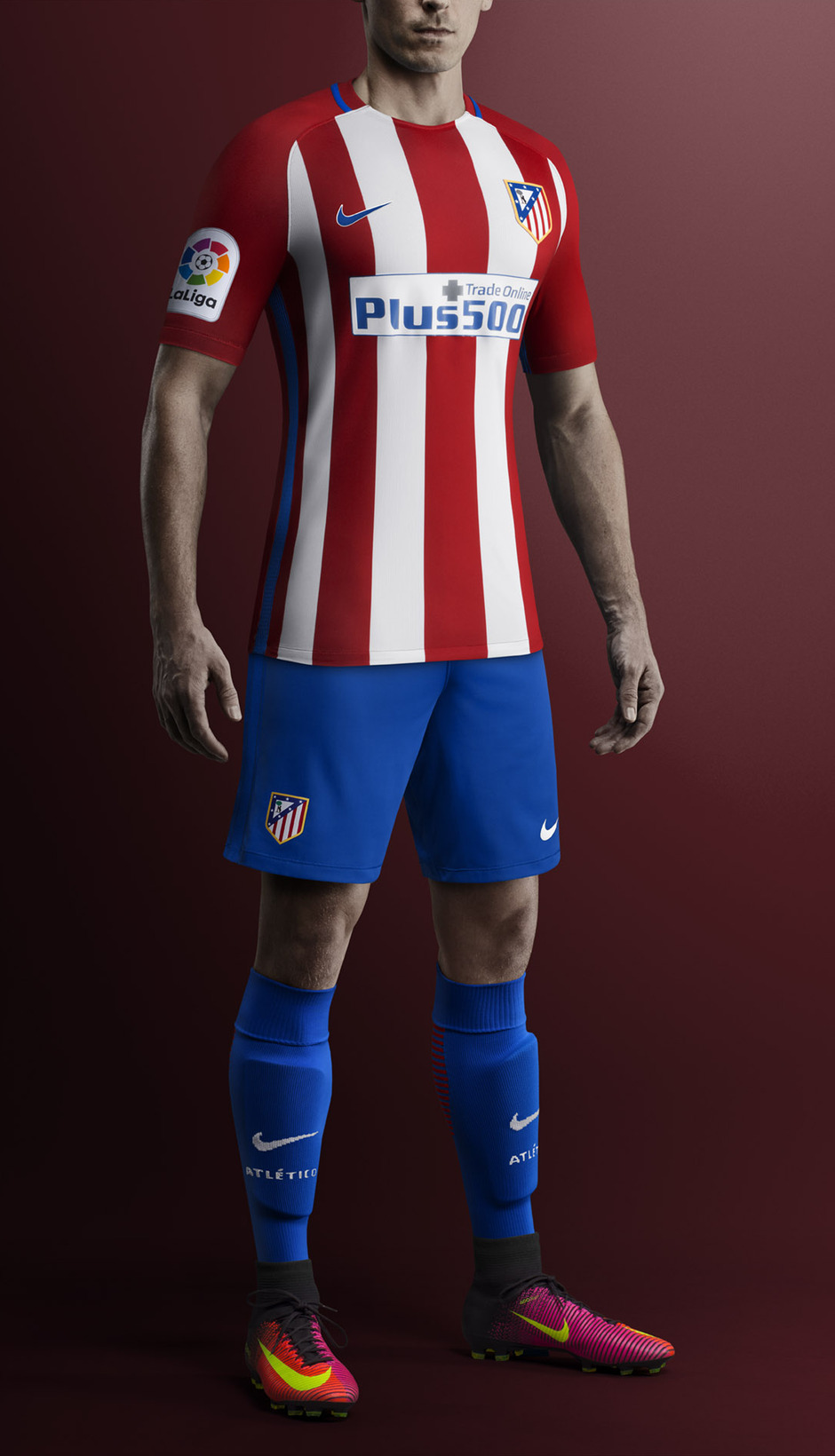 Club de Madrid - The home kit, inspired in opening season of the