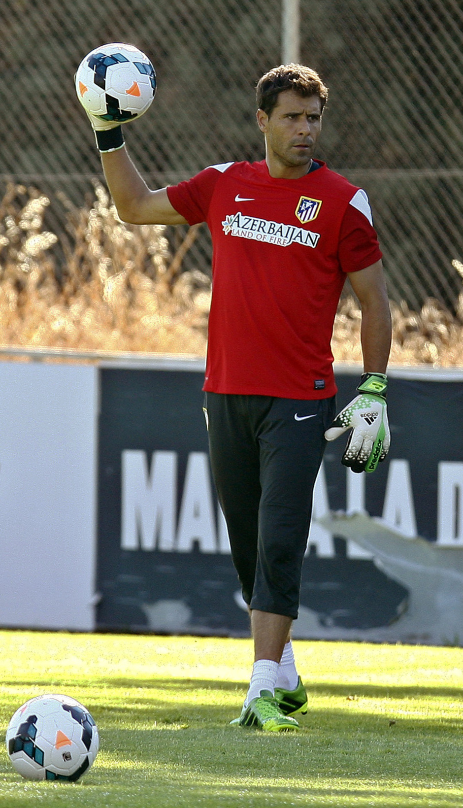Temporada 13/14. Aranzubia en su primer entrenamiento con el Atlético en Majadahonda