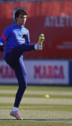 Temp 21-22 | Entrenamiento 05-02-22 | Joao Felix