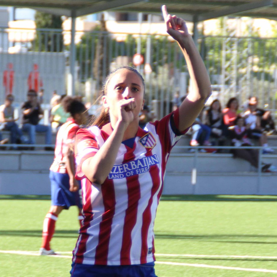 Temporada 2013-2014. Lorena Valderas celebra el último gol de la tarde