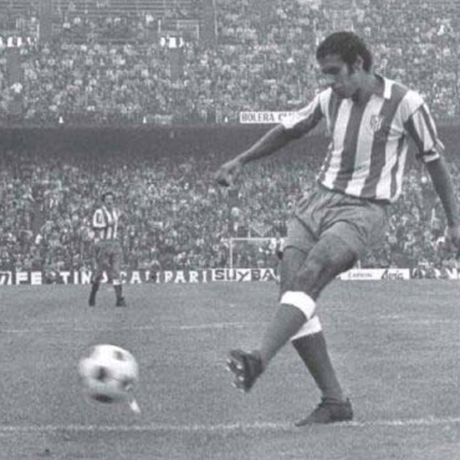 Eusebio Bejarano, en un partido disputado en el Estadio Vicente Calderón