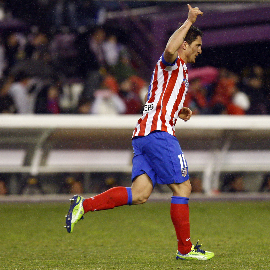 Temporada 2012-13. Cristian Rodríguez celebra el tercer gol de los nuestros en Zorrilla