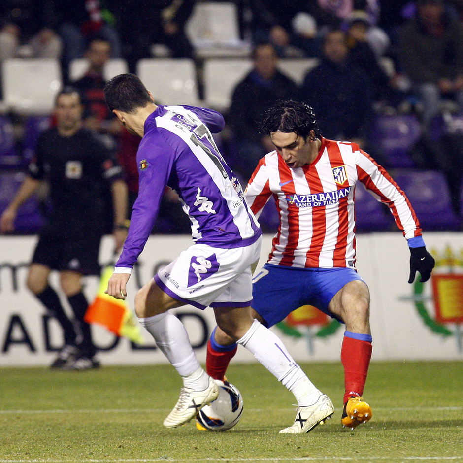 Temporada 2012-13. Arda hizo de las suyas en la medular en el encuentro ante el Real Valladolid en Zorrilla. 