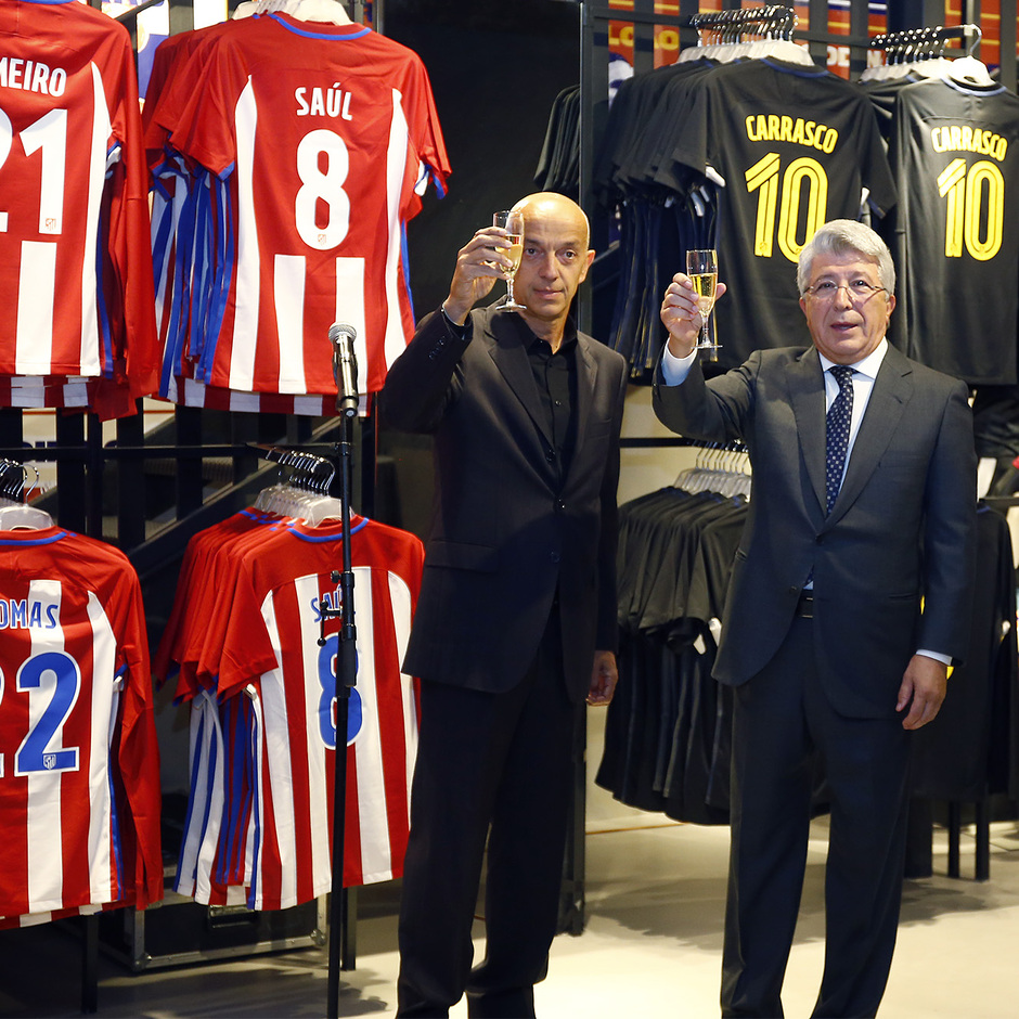 Club Atlético de Madrid - fue inauguración de nueva tienda
