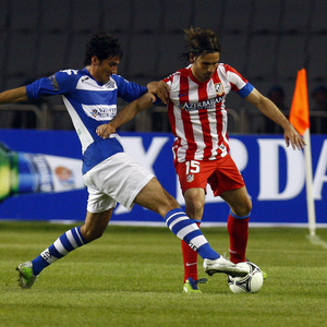 Temporada 2012-2013. Amistoso en Azerbaijan. Cisma pelea por el cuero con un rival. 