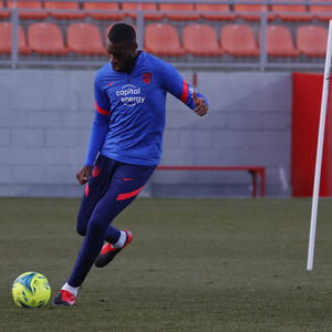 Temp. 21-22 | Entrenamiento 15/12 | Kondogbia