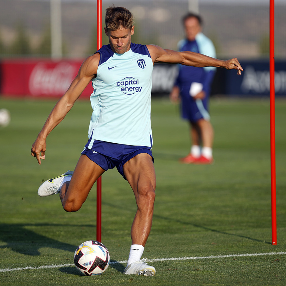 Temp 22-23 | Entrenamiento 12-7-22 | Llorente