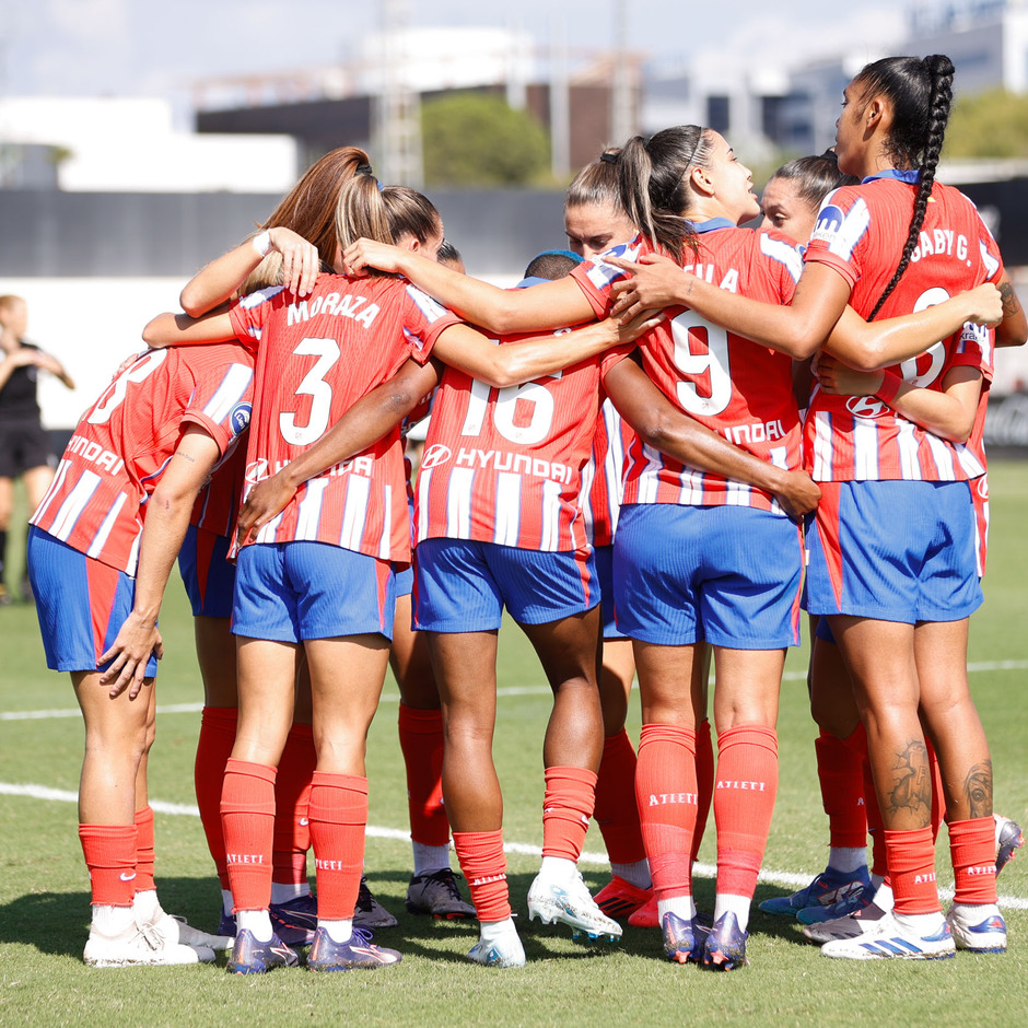 Temp 24-25 | Valencia-Atlético de Madrid Femenino | Celebración, piña