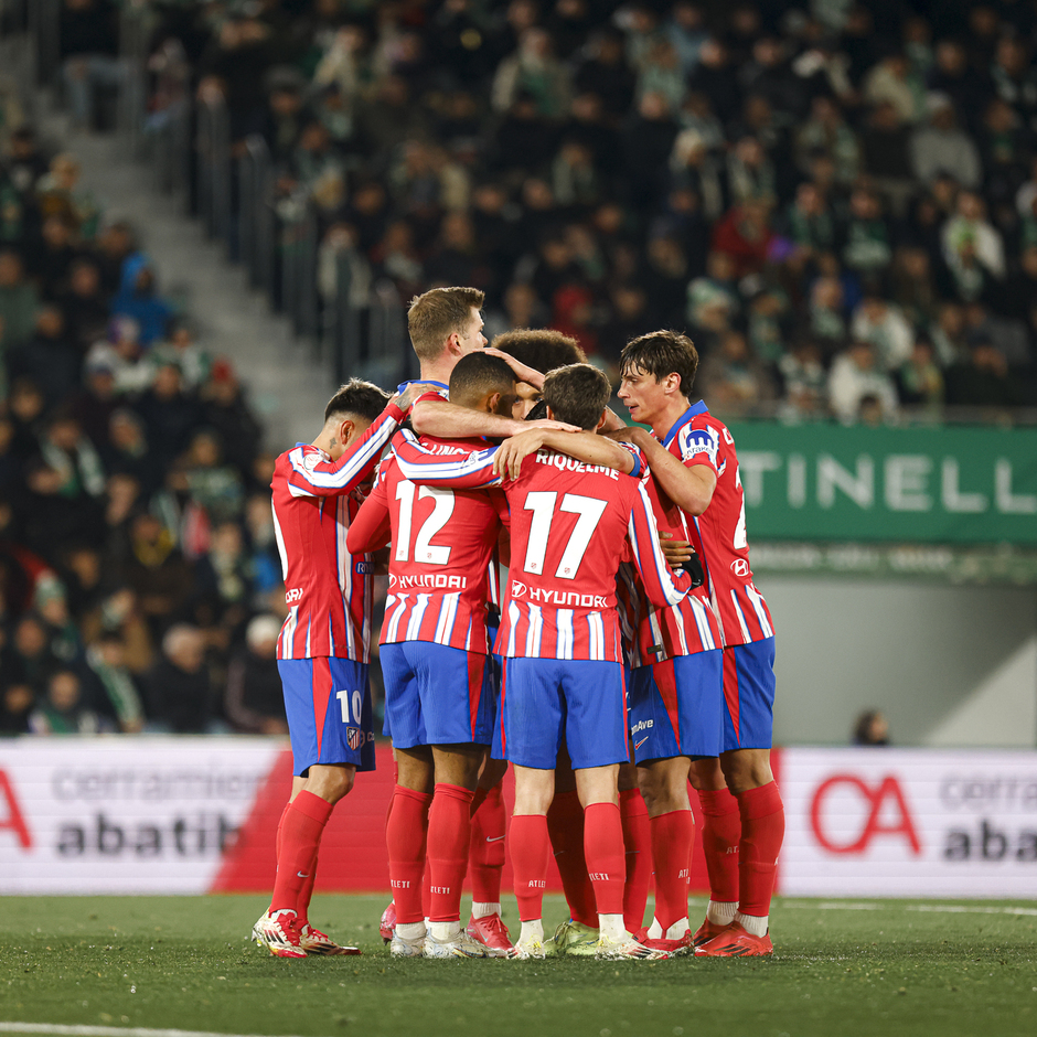 Temp. 24-25 | Elche-Atlético de Madrid | Piña celebración