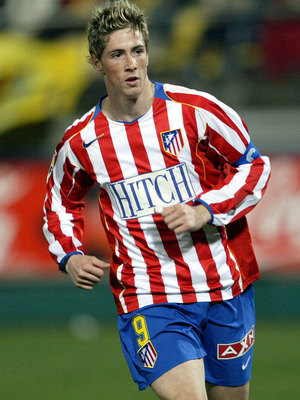 Fernando Torres porta el brazalete de capitán del Atlético de Madrid