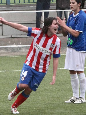 Temporada 2012-2013. Laura Ortiz celebra con rabia su segundo gol