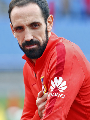 temporada 15/16. Entrenamiento en el Estadio Vicente Calderón. Juanfran durante el entrenamiento