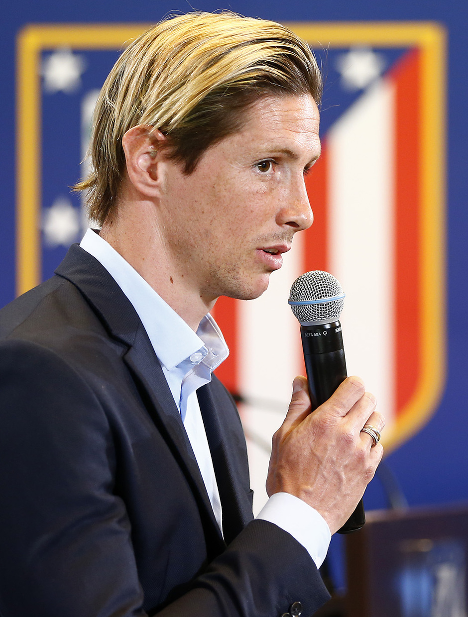 temporada 15/16. Acto libro viñetas Fernando Torres en el estadio Vicente Calderón. Fernando Torres
