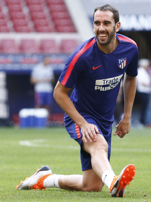 Temporada 18/19 | 24/08/2018 | Entrenamiento en el Wanda Metropolitano | Godín