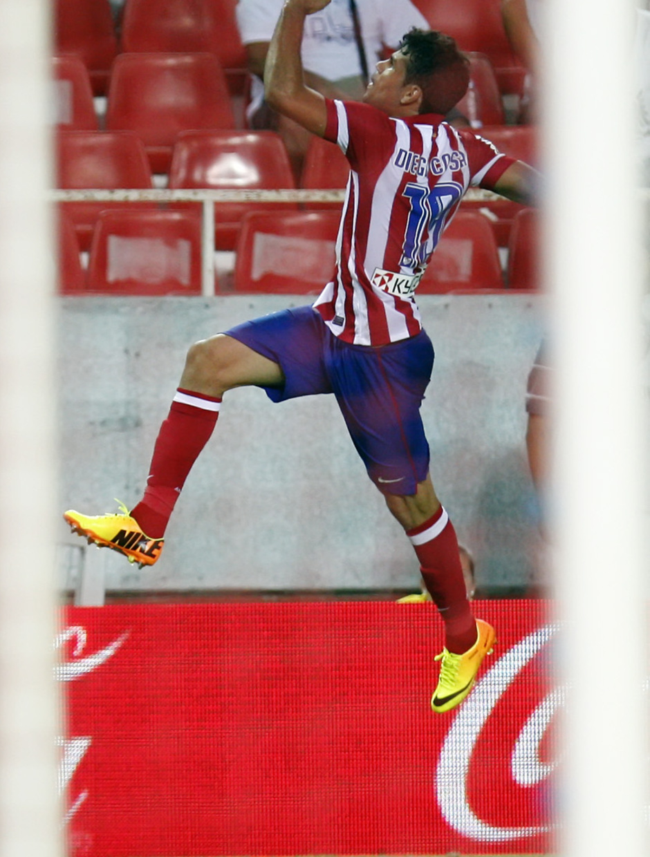 Temporada 13/14 Sevilla-Atlético de Madrid Diego Costa saltando tras su segundo tanto