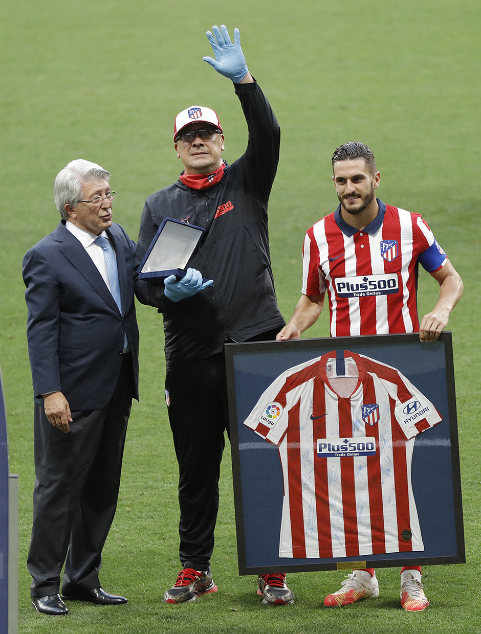 Temp. 19/20. Atlético de Madrid-Real Sociedad. Homenaje Germán Burgos.