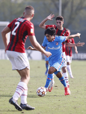 Temporada 2021/22 | Youth League | AC Milan - Atleti | Currás
