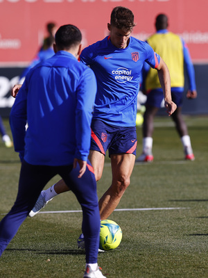 Temp. 21-22 | Entrenamiento 16/12 | Llorente