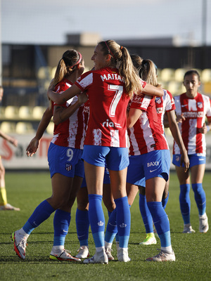 Temp. 21-22 | Villarreal - Atlético de Madrid Femenino | Celebración piña gol Deyna