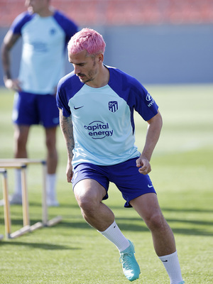 Temp. 22-23 | Entrenamiento 07-04-23 | Griezmann