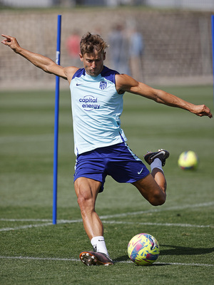 Temp. 22-23 | Entrenamiento 24-04-23 | Llorente