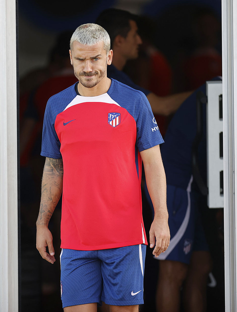 Temporada 23/24 Entrenamiento 20/07/2023 Griezmann