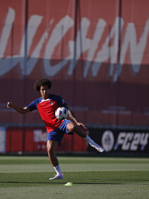 Temp. 23-24 | Entrenamiento 19-8-23 | Witsel