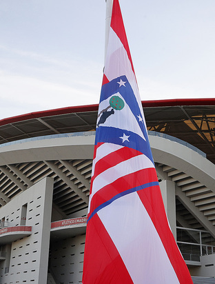 Nuevo parking ubicado en un complejo de oficinas situado junto a la A-2