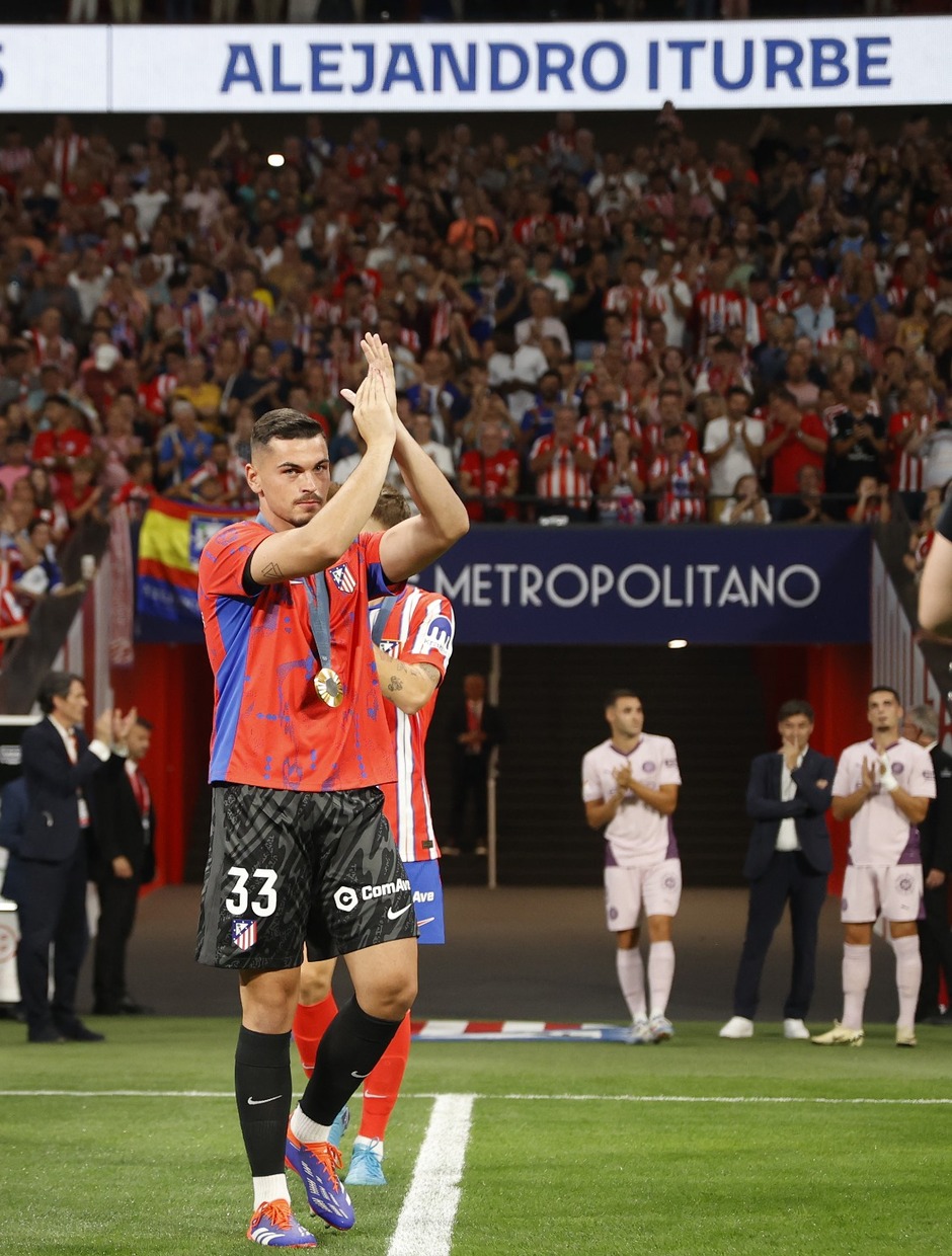 Iturbe y Barrios recibieron el homenaje de la afición por la conquista del oro olímpico