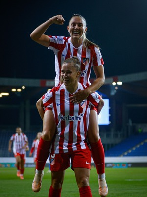 Temp. 25-26 | St. Pölten - Atlético de Madrid Femenino | UEFA Women's Champions League | Medina y Boe Risa celebración