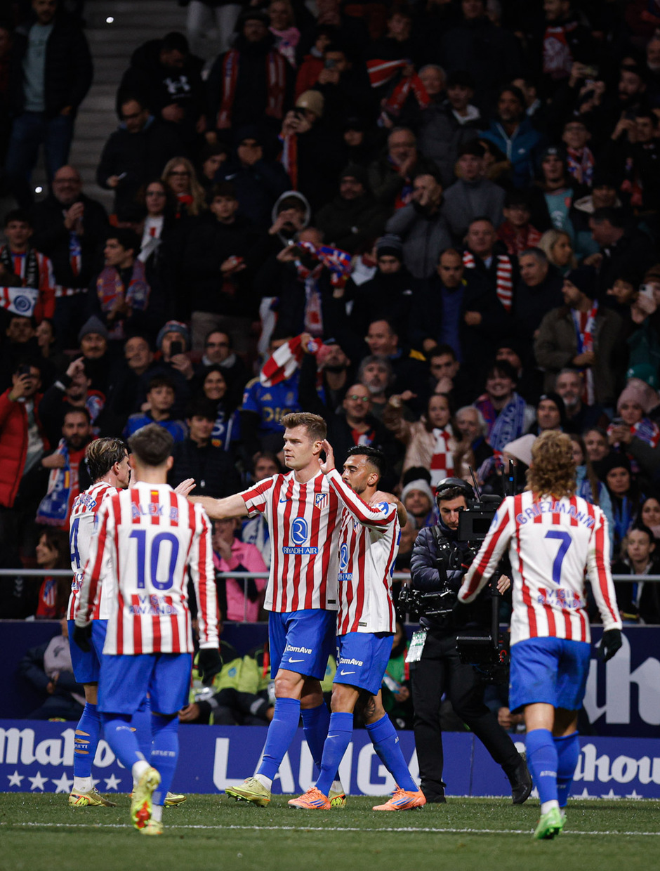 Temp. 2025/26 | Atlético de Madrid-Oviedo | Piña celebración 4