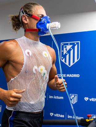 Llorente, Baena, Julián Alvarez y Musso se incorporan a los entrenamientos