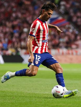 Acuerdo con el Hajduk Split para la cesión de Carlos Martín