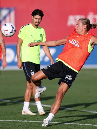 Photo gallery: Focused on the game against Alavés