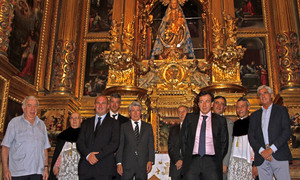 Enrique Cerezo, Miguel Ángel Gil, Severiano Gil, Oscar Gil y Clemente Villaverde, en la visita a la Catedral de El Burgo de Osma
