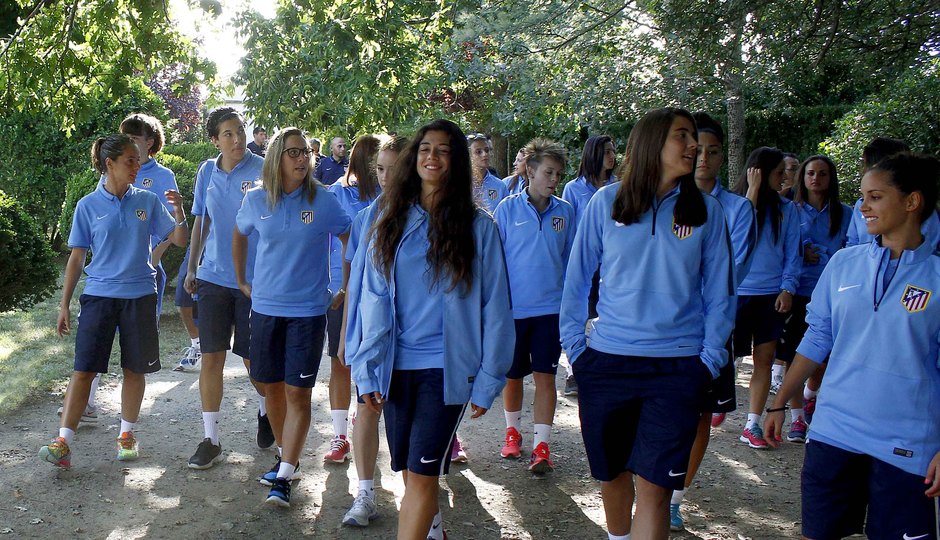 Temporada 2014-2015. Pretemporada Féminas Poio (Pontevedra) Visita bodega