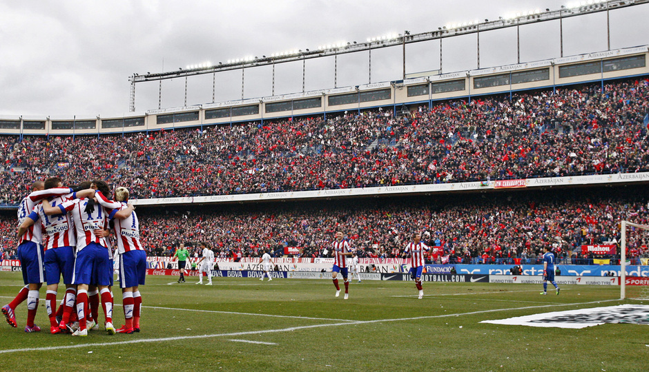 Temporada 14-15. Jornada 22. Atlético de Madrid-Real Madrid. El equipo celebra el primer gol. Fotografía: Ángel Gutiérrez