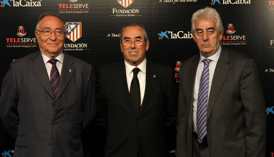 Vicente Temprado, presidente de la FFM, Adelardo Rodríguez y Miguel Ángel San Juan, vicepresidente de la FFM