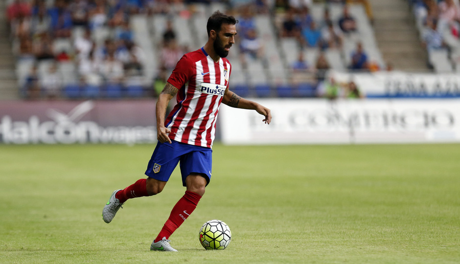 Pretemporada 2015/16. Partido Real Oviedo - Atlético de Madrid. Jesús Gámez fue el lateral derecho de la segunda parte.