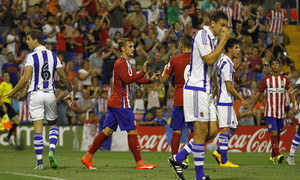 Partido amistoso Atlético de Madrid - Real Sociedad. Griezmann y Koke se felicitan tras el gol