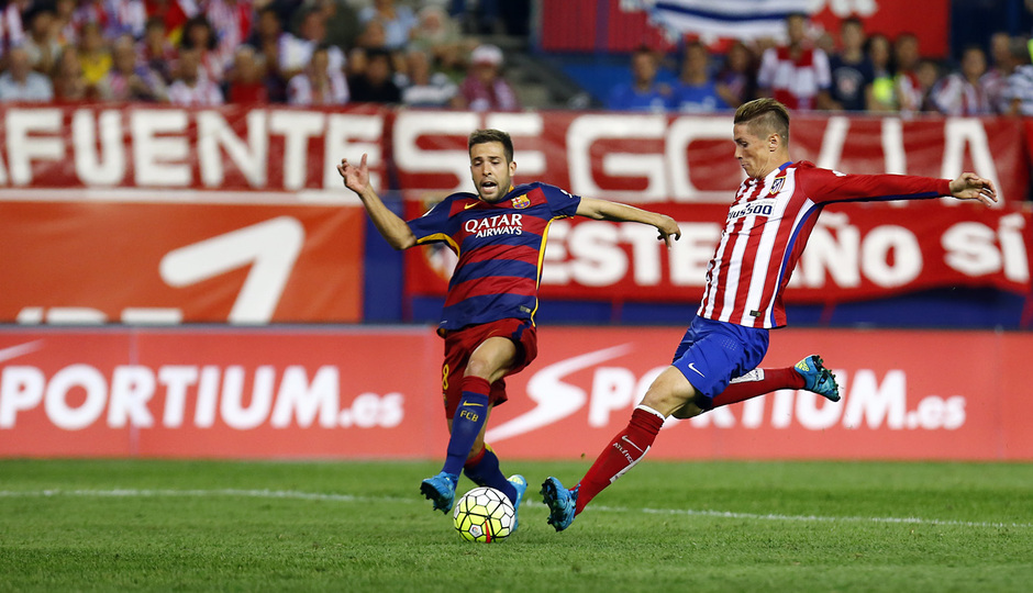 temp. 2015-2016. Atlético de Madrid-FC Barcelona: Disparo de Torres que acaba en gol