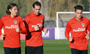 temporada 15/16. Entrenamiento en la ciudad deportiva de Majadahonda. Filipe Godín y Giménez durante el entrenamiento