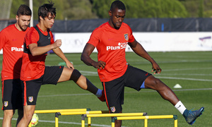 temporada 15/16. Entrenamiento en la ciudad deportiva de Majadahonda. Jackson realizando ejercicios físicos durante el entrenamiento