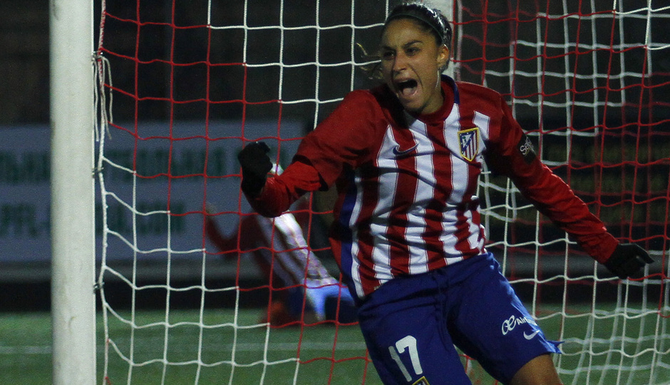 Déborah García celebra su gol, el 0-3 ante el Zorky