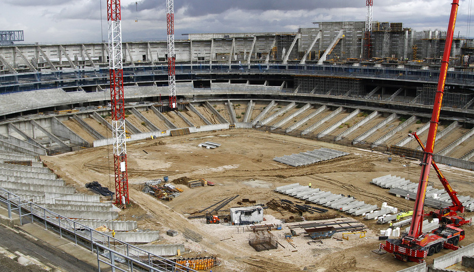 Vista general del estado de las obras del Nuevo estadio desde la tribuna principal