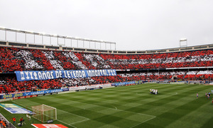 Temporada 12/13. Partido Atlético de Madrid Real Madrid. Tifo