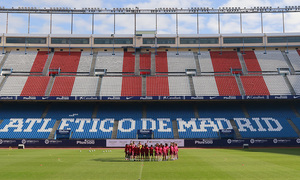 Temporada 16/17. Entrenamiento del Atlético de Madrid Femenino en el Vicente Calderón